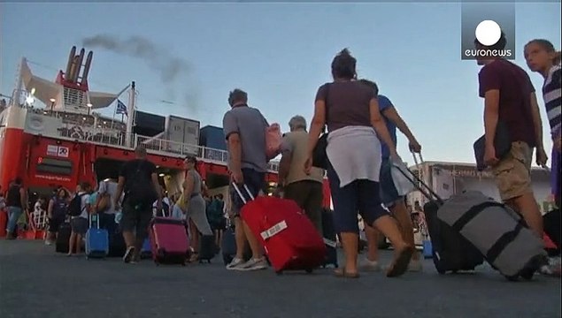 Comienzan los traslados masivos de refugiados e inmigrantes desde la isla de Kos hasta Grecia continental