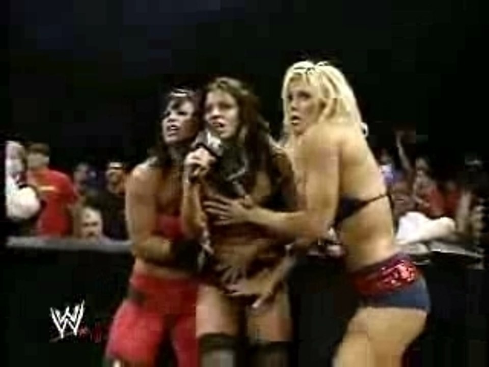 Ashley Rips Off Candices Dress