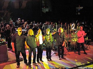 Kansas - Miracles Out Of Nowhere (Live 2009 in Trenton, NJ with Orchestra)