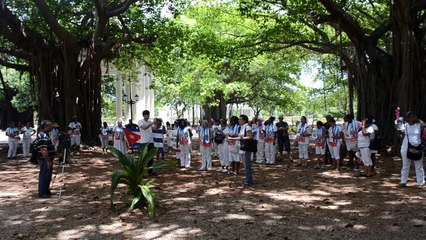 Kerry faz visita histórica a Havana