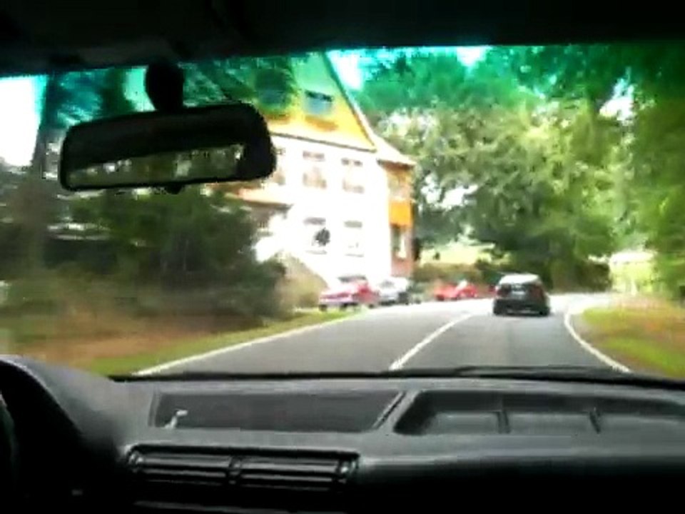 BMW E32 735i auf der Hutzwiese im Odenwald B47