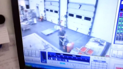 Electric Pallet Truck Fail