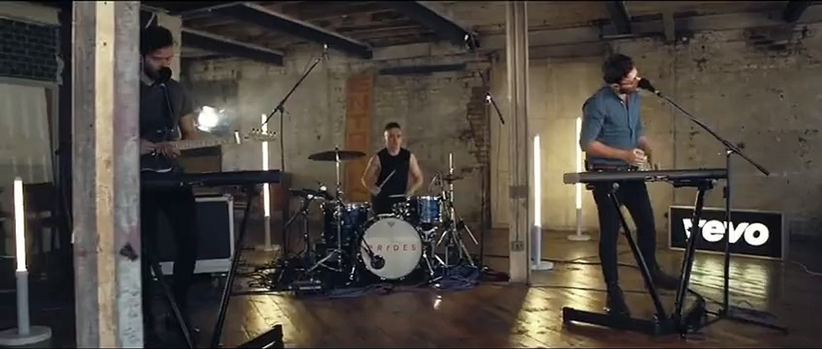 Prides - Out Of The Blue (Live) - dscvr ONES TO WATCH 2015
