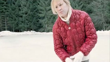 Josef Hader & Birgit Minichmayr - Der Knochenmann (2009) - Eislaufen
