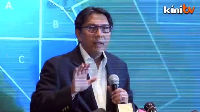 DCA chief: Duo with stolen passports 'look like Balotelli'