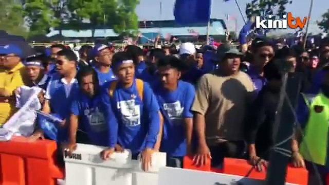 Huge turnout at Kajang by-election nomination centre