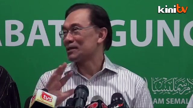 Anwar urges PKR member to drop lawsuit against Hadi