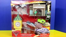 [Jinky] Disney Pixar Cars 2 London Playset With Lightning McQueen Mater Finn Mcmissile Lemons