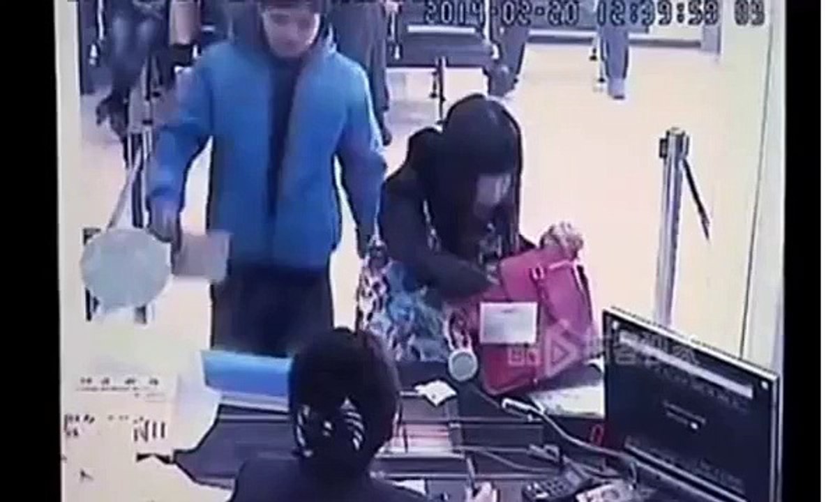 Clip Bá Đạo Nhất | Nhân Viên Ngân Hàng Cười Tỉnh Bơ Khi Gặp Cướp ►