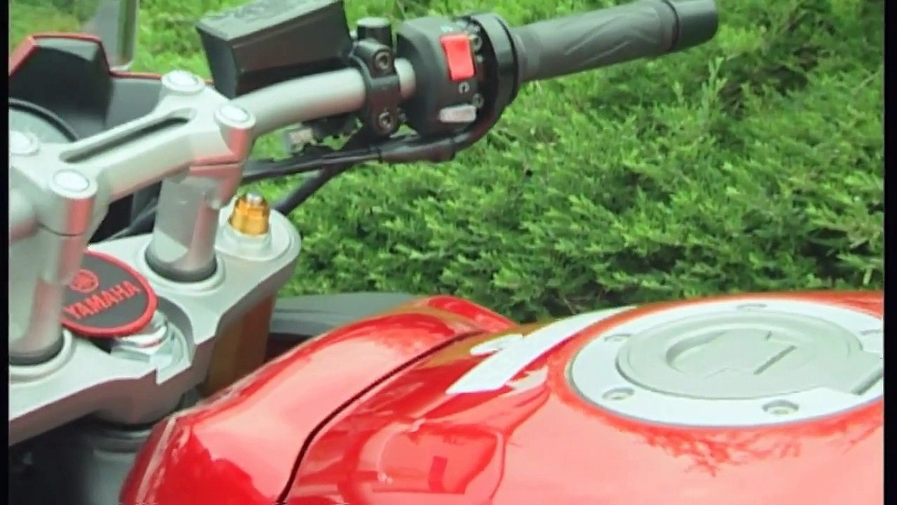 Test Yamaha FZ1 Fazer Motorvision testet den Tourer mit spor