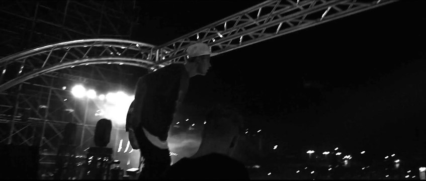 Skrillex & Diplo - Where Are Ü Now (with Justin Bieber) LIVE at HARD Summer Music Festival