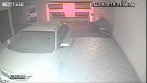 LiveLeak - Off-duty brazilian cop fast and accurate reaction against 3 armed robbers-copypasteads.com
