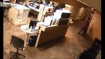 LiveLeak - Patient Attacking Nurses With Bar-copypasteads.com