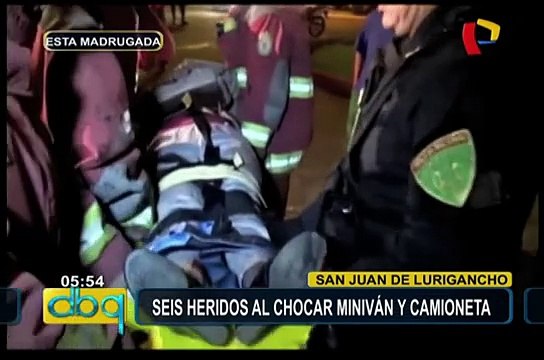 SJL: seis heridos deja aparatoso choque entre miniván y camioneta