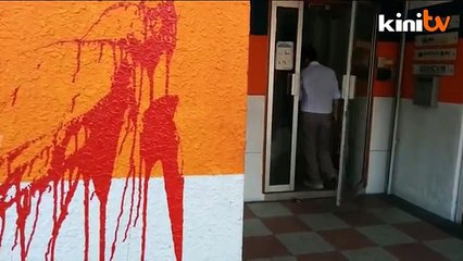 Cat merah di pejabat M'kini, itik disangka mati tapi hidup