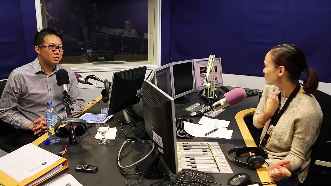 Aishah chats with Dato' Joey Yap on the #newMIXBreakfast