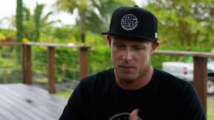 Attaqué par un requin il y a quelques semaines, le surfer Mick Fanning reprend la compétition