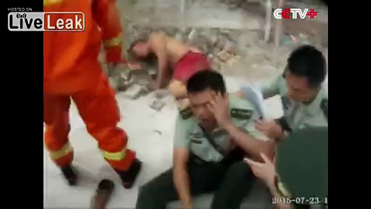 Полицеский спас суицидника ценой своей жизни
