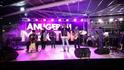 Konsert Tirai #AME2015 - Caliph Buskers & Black (Madah Berhelah)