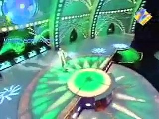 Historical Moment When Pakistani Singer Sings