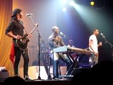 Brian McKnight sings with his two sons