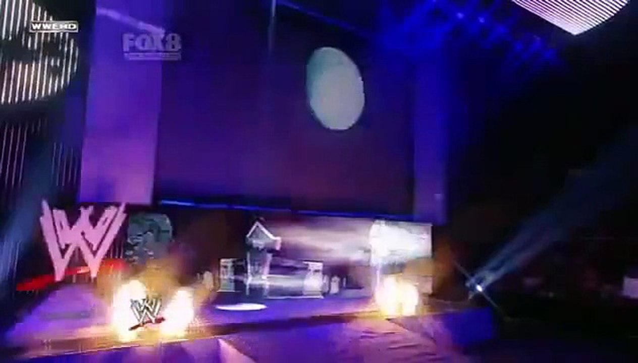 WWE Smackdown 9/17/10 - Kane Attacks Undertaker *HD*