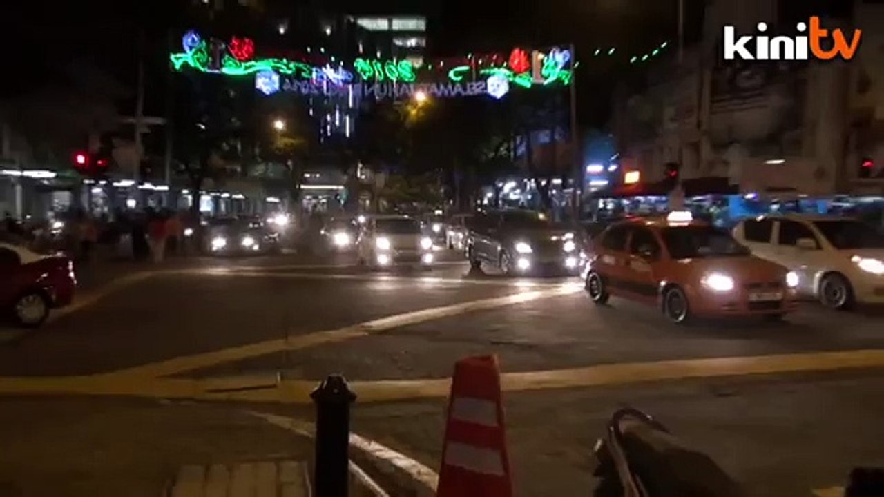 Protes TURUN: Masjid Jamek mula dipenuhi, Sogo meriah