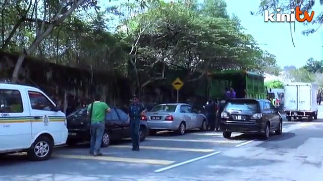 Ops Cantas buru dalang di sebalik poster haram pula