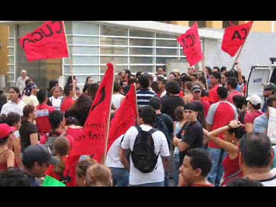 QUE VIVAN LOS ESTUDIANTES