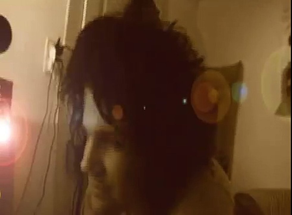 Foreigner - Waiting for a girl like you