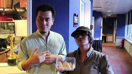 Abang Jem dan K E Dengan Karipap Masing masing