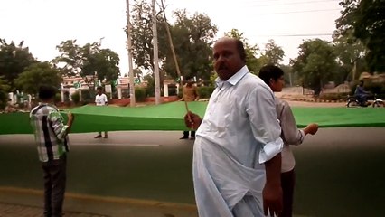 BIGGEST PAKISTANI FLAG.. 4000 FIT LENGTH  in FAISALABAD