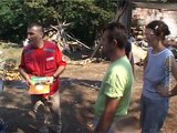 Pomoć Opštine Bor i Crvenog krsta porodicama u Zlotu, 14. avgust 2015. (RTV Bor)