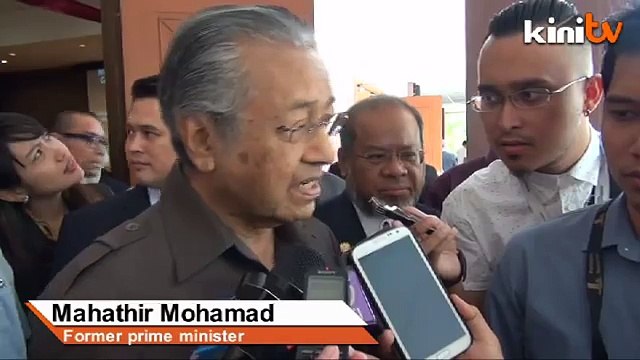 Dr M: Want a pro-US gov't? Vote for Anwar