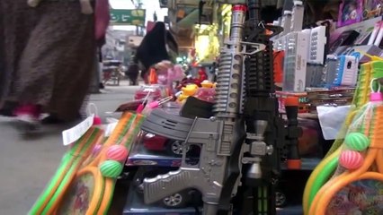 Deadly games with toy guns in Pakistan