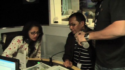 SINAR PAGI - 6 APRIL 2012 - MIKROFON MAK NENG TERCABUT.mov