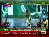 Waseem Badami sings 