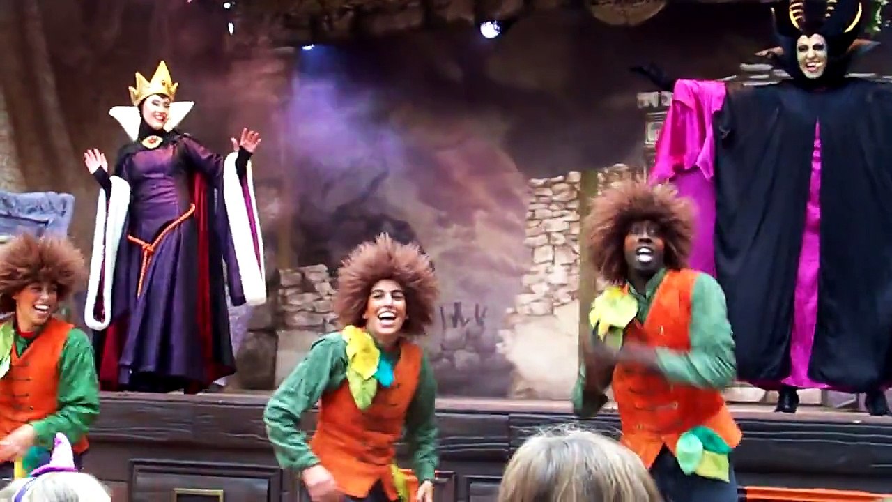 Halloween Disneyland 2009 - "Les sortilèges dansants des sorcières Disney"