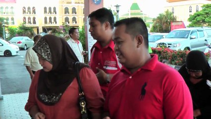Aznil Riuhkan Pos Malaysia Bersama Ray & Haniff (Melaka)