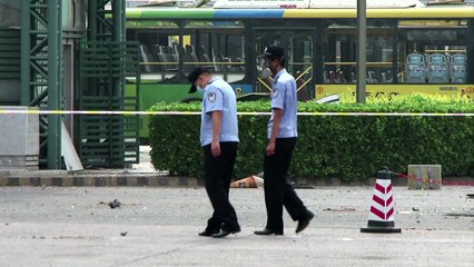 China luta contra incêndio em porto e teme contaminação química