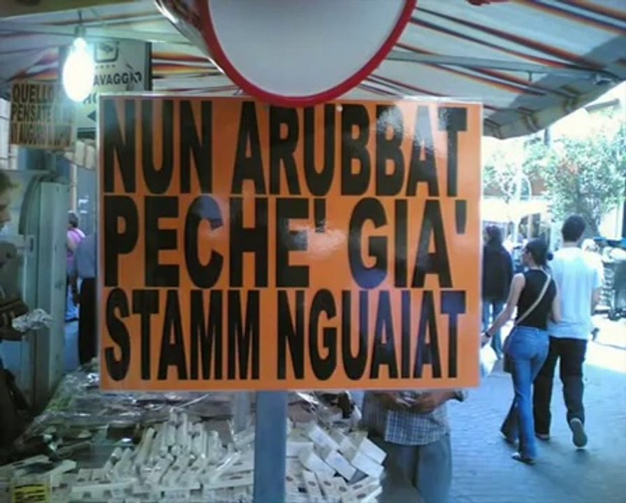 Napoli e dintorni - Succede anche questo - divertente