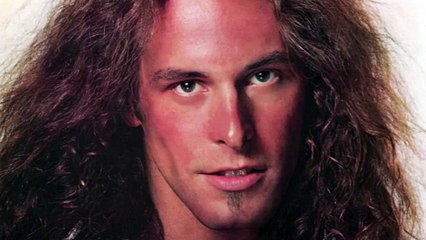 Cat Listens to Ted Nugent's "Fred Bear"