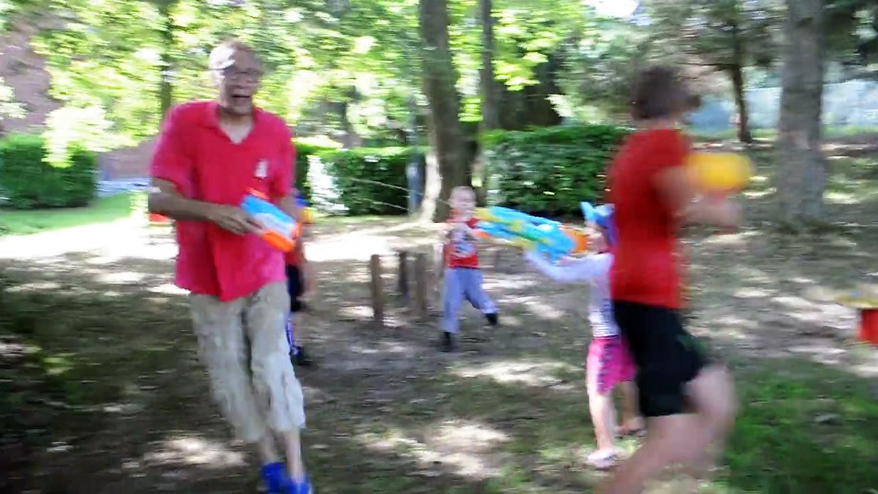 Bataille d'eau au parc