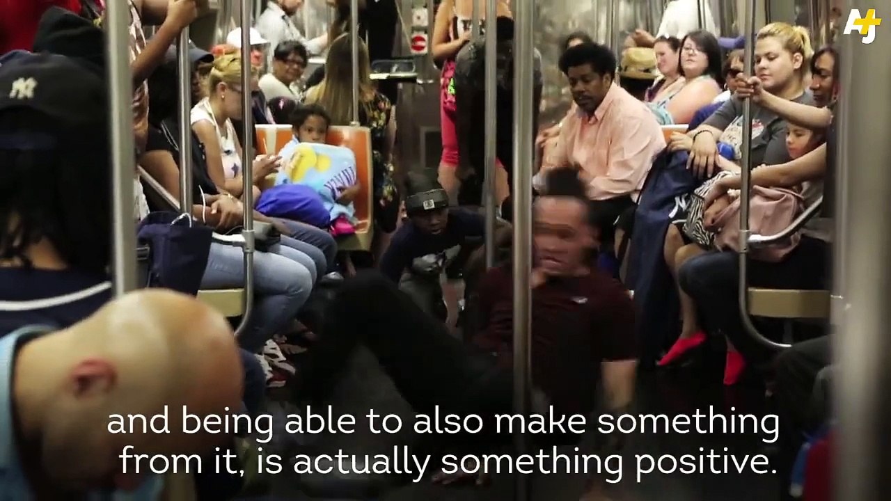 Dance live amazing on subway