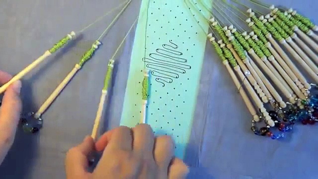 Video #84 Beginner bobbin lace tutorial