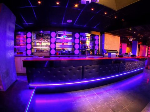CLUB CONCEPT Relooking Décoration, Aménagement, Discothèque le GLAM CLUB en 5 Jours