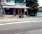 Entreno patinaje en la 12 calle.Puerto Barrios Izabal Guatemala mp4