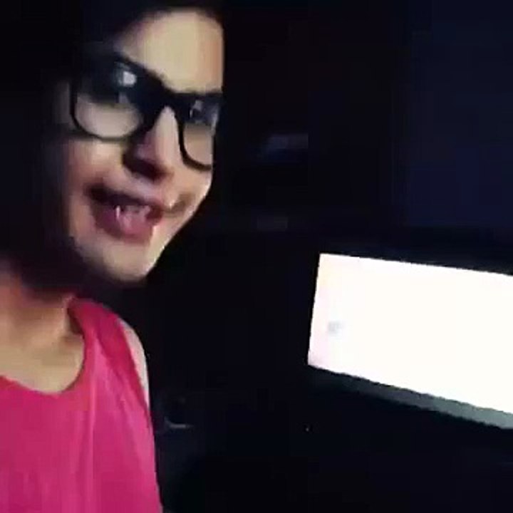 عاجل :o : إنتحار بلطي بعد مشاهدة هذا الفيديو : قطوس منال عمارة يغني شافوني زوالي :o