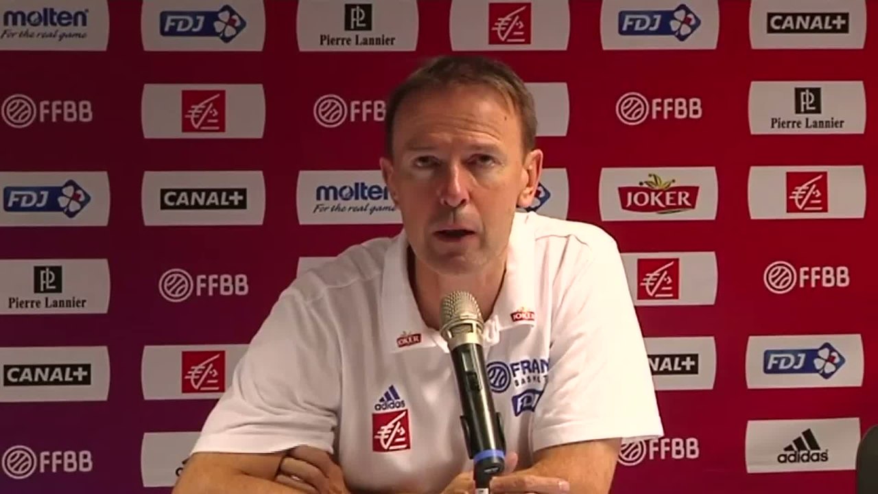 Basket - Bleus : Collet «Plus concentrés»