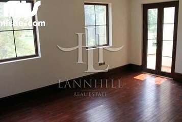 Beautiful Almeria will full Earth course view - mlsae.com